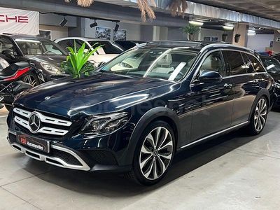 Usado Mercedes E220 All-Terrain 194 CV (142 kW) 2018 Azul Familiar