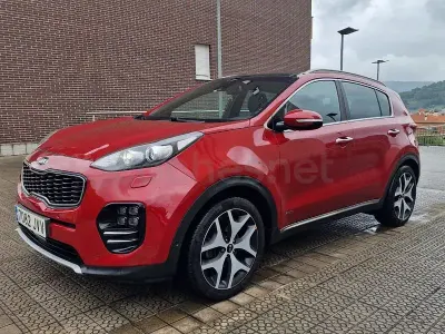 Usado Kia Sportage GT-Line 177 CV (130 kW) 2017 Granate SUV