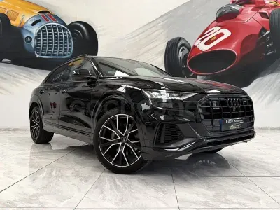 Usado Audi Q8 340 CV (250 kW) 2022 Negro SUV