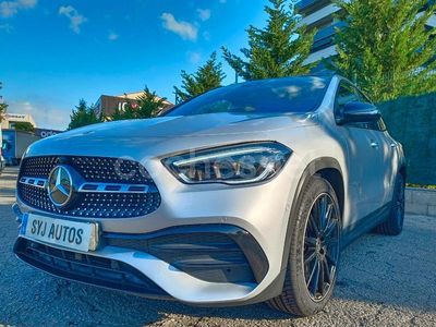 Gris / plata Usado 2021 Mercedes GLA200 AMG line SUV | 31.800 € (Precio justo)