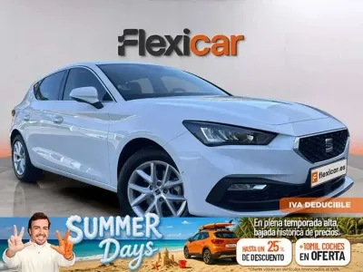 Usado Seat Leon Style 116 CV (85 kW) 2025 Blanco Familiar