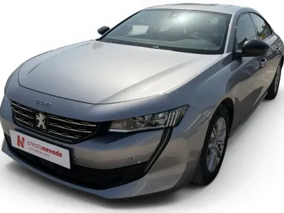 Usado Peugeot 508 Active 131 CV (96 kW) 2022 Gris