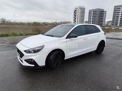 Usado Hyundai i30 N Line 120 CV (88 kW) 2024 Blanco Berlina