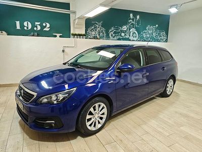 Azul Usado 2019 Peugeot 308 SW Access Familiar | 9490 € (Precio justo)