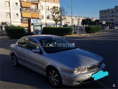 Usado Jaguar X-type Executive 130 CV (95 kW) 2005 Gris / plata Berlina