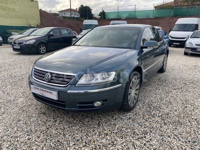Gris / plata Usado 2006 VW Phaeton Berlina | 9950 €