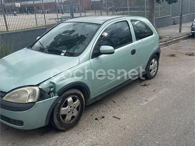 Usado Opel Corsa Cosmo 90 CV (66 kW) 2002 Verde Utilitario