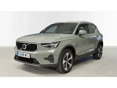 Usado Volvo XC40 Core 163 CV (119 kW) 2025 Verde SUV