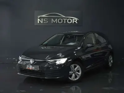 Usado VW Golf VIII Life 116 CV (85 kW) 2022 Gris Utilitario