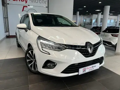 Używany Renault Clio V Intens 100 KM (73 kW) 2020 Biały Sedan/Limuzyna