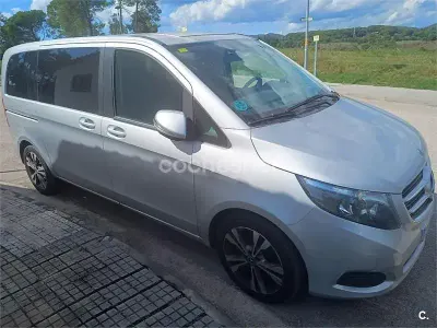 Usado Mercedes V250 190 CV (139 kW) 2018 Gris / plata Monovolumen