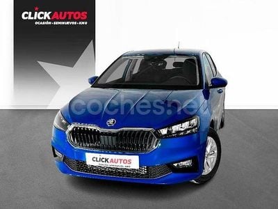 Usado Skoda Fabia Ambition 110 CV (80 kW) 2023 Azul Berlina
