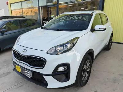 Usado Kia Sportage 136 CV (100 kW) 2021 Blanco SUV