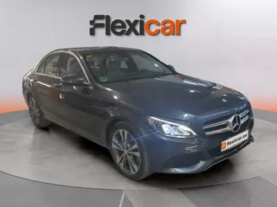 Käytetty Mercedes C220 170 HP (125 kW) 2016 Musta Sedan