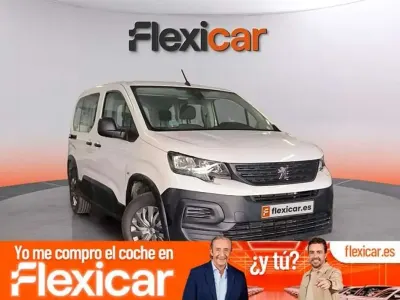 Usado Peugeot Rifter Active 102 CV (75 kW) 2022 Blanco Monovolumen
