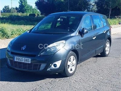 Usado Renault Grand Scénic III Dynamique 105 CV (77 kW) 2009 Negro Monovolumen