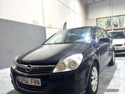 Negro Usado 2007 Opel Astra Essentia Utilitario | 3900 € (Precio justo)
