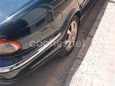 Usado Jaguar X-type Executive 130 CV (95 kW) 2005 Verde Berlina