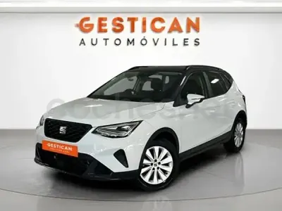 Usado Seat Arona Style 110 CV (80 kW) 2022 Blanco SUV