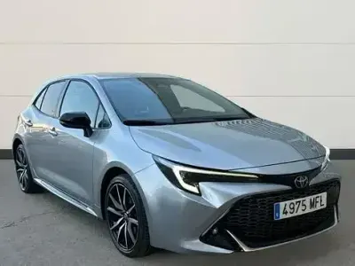 Usado Toyota Corolla Sport 140 CV (102 kW) 2023 Gris Berlina
