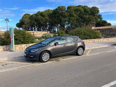 Gris / plata Usado 2014 Opel Astra Excellence Berlina | 4900 € (Buen precio)