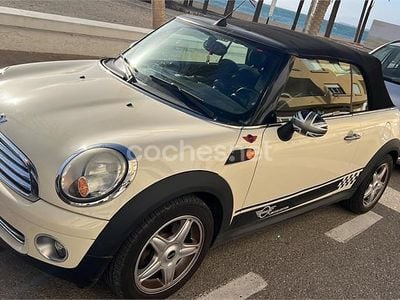 Usado Mini One Cabriolet 90 CV (66 kW) 2010 Beige Descapotable