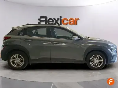 Używany Hyundai Kona 120 KM (88 kW) 2021 Szary SUV