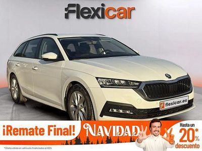 Blanco Usado 2023 Skoda Octavia Ambition Familiar | 22.390 € (Un poco caro)