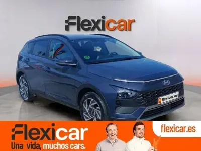 Usado Hyundai Bayon 84 CV (61 kW) 2024 Gris SUV