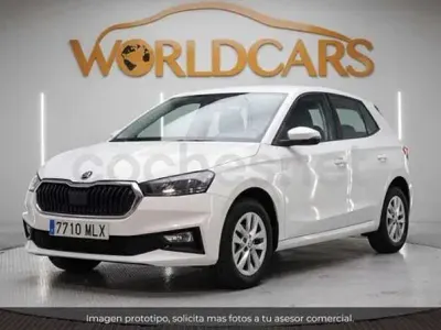 Usado Skoda Fabia Ambition 95 CV (69 kW) 2023 Blanco Utilitario