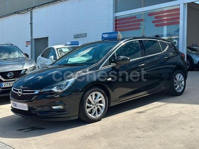 Usado Opel Astra Dynamic 136 CV (100 kW) 2019 Negro Berlina