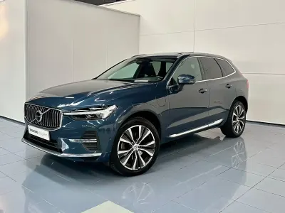 Käytetty Volvo XC60 Inscription 350 HP (257 kW) 2021 Sininen Katumaasturi