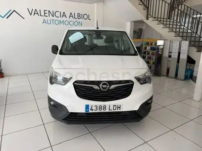 Usado Opel Combo Life Expression 102 CV (75 kW) 2019 Blanco Monovolumen