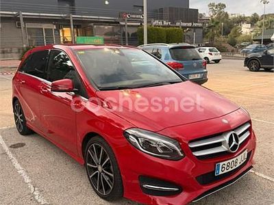 Rojo Usado 2015 Mercedes B200 Monovolumen | 14.800 € (Un poco caro)