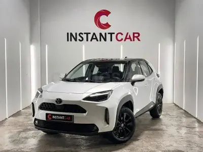 Usado Toyota Yaris Cross Active 130 CV (95 kW) 2025 Blanco SUV