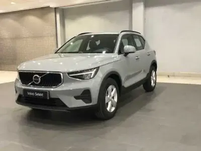 Nuevo Volvo XC40 2026 Gris SUV
