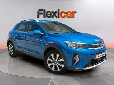 Usado Kia Stonic 101 CV (74 kW) 2022 Azul SUV