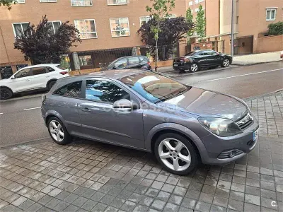 Usado Opel Astra GTC