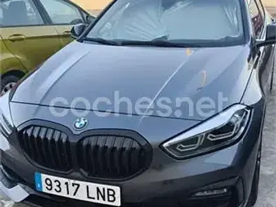 Usado BMW 116 Comfort Edition 116 CV (85 kW) 2021 Gris / plata Utilitario