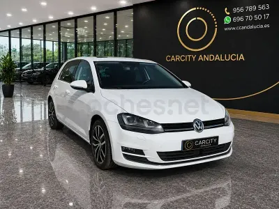 Usado VW Golf VII Advance 150 CV (110 kW) 2014 Blanco Familiar