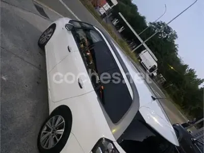 Usado Citroën C4 Picasso Attraction 115 CV (84 kW) 2014 Blanco Monovolumen