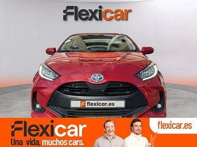 Rojo Usado 2023 Toyota Yaris Hybrid Active | 18.990 € (Super precio)