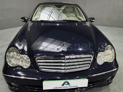 Usado Mercedes C220 Elegance 150 CV (110 kW) 2005 Negro Berlina