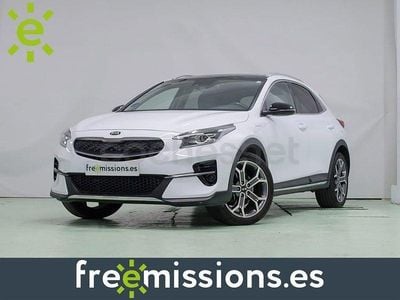 Usado Kia XCeed 141 HP (103 kW) 2022 Branco SUV