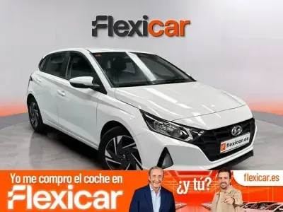 Usado Hyundai i20 84 CV (61 kW) 2021 Blanco Utilitario