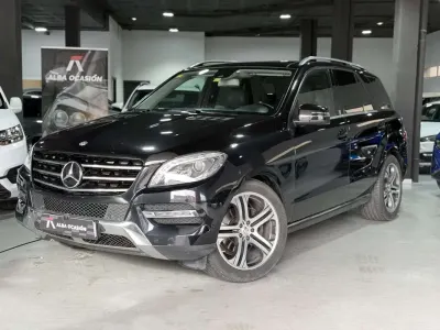 Occasion Mercedes ML320 300 PK (220 kW) 2014 Zwart SUV