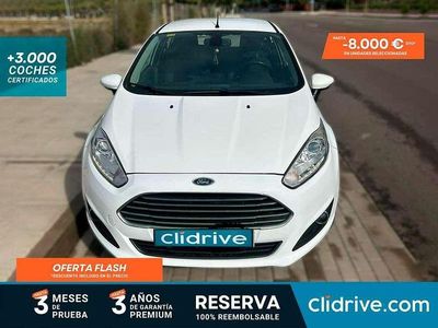 Usado Ford Fiesta Titanium 95 CV (69 kW) 2014 Blanco Utilitario