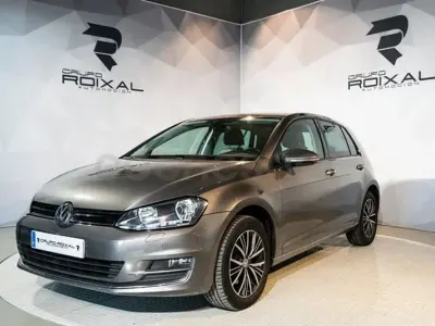 Usado VW Golf VII Advance 150 CV (110 kW) 2017 Gris / plata Berlina