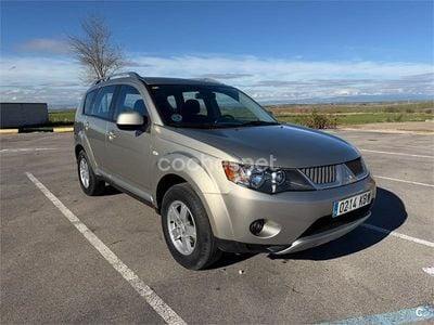 Beige Usado 2008 Mitsubishi Outlander Plus SUV | 5500 € (Buen precio)
