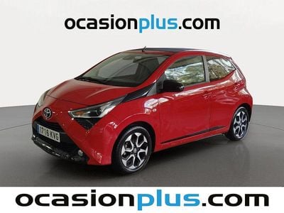 Usado Toyota Aygo X-cite 72 CV (52 kW) 2019 Rojo Utilitario